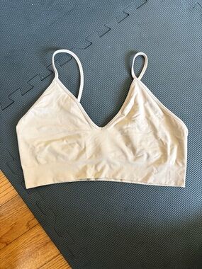 SKIMS Fits Everybody Light Nude V-Neck Seamless Sculpt Bra Size 3X